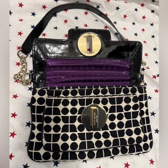 Chain Shoulder Bag - Picture 5 of 11